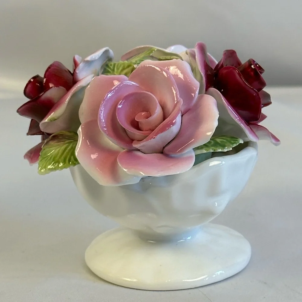 Royal Stratford Bone China Rose Floral Bouquet - Picture 2 of 13